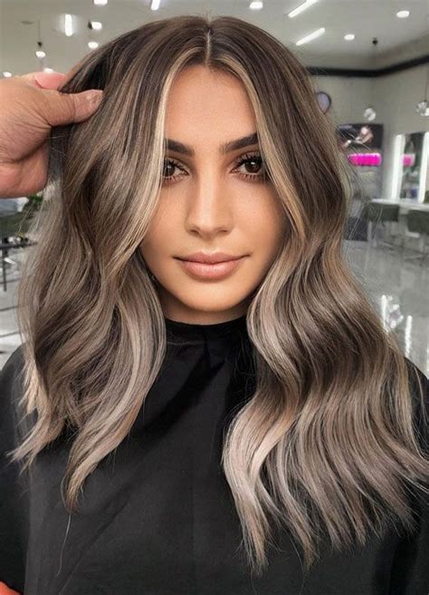 Best Hair Colours To Look Younger Ombre Cool Tone Of Blonde Hair