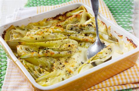 La nostra ricetta dei finocchi gratinati al forno è light perché è senza besciamella e senza burro. Finocchi gratinati al forno alla mediterranea - Lo shop ...