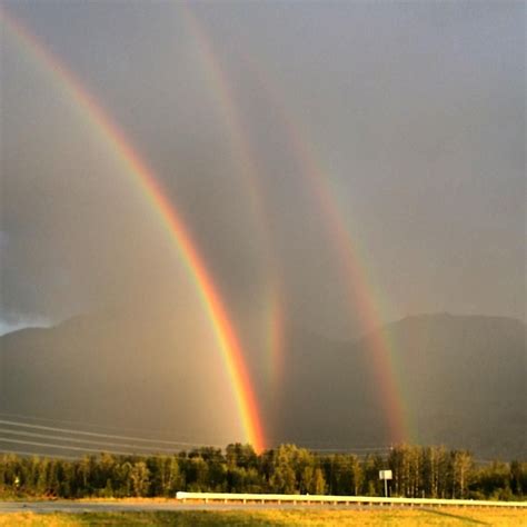 Triple Rainbow Natural Phenomena Take Better Photos Coincidences