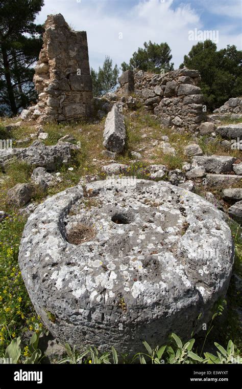 Town Of Sami Kefalonia The Ruined Remains Of Agia Fanentes Citadel In