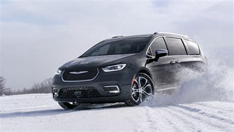 Is The 2021 Chrysler Pacifica Touring L Worth 3000 Over The Pacifica
