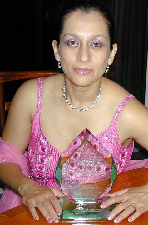Asian Internet Entrepreneur Wins Jewel Award 2005