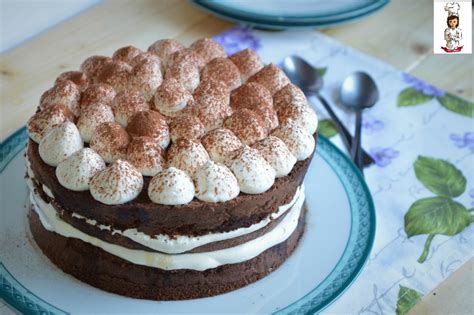 Nata a cagliari, classe 2000, frequenta l'università bocconi di milano. Torta tiramisù con pan di spagna