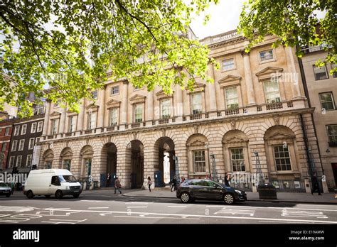 Somerset House On The Strand London Stock Photo Alamy