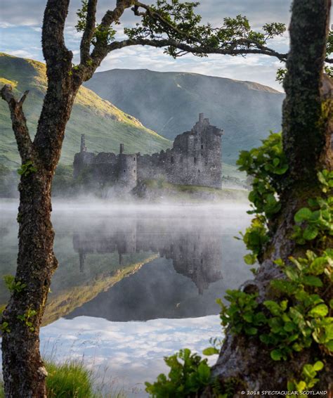 Kilchurn Castle On Loch Awe Argyll And Bute Scotland Castles In