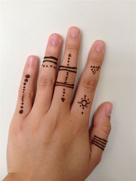 Idea 21 Easy Henna Tattoo Designs For Fingers
