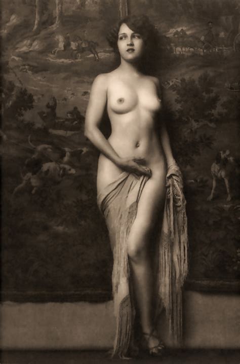 Vintage Nude Women Photography Play Vintage Nude Female Art Min