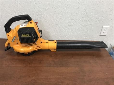 A customer dropped off a poulan pro leaf blower. Gas Poulan PRO BVM200 LE leaf blower works | Toodle Loo Auctions