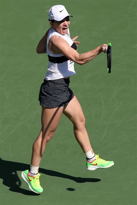 Look at simona halep's dress when she plays the australian open final on saturday and you'll notice something very unusual. SIMONA HALEP at Dubai Duty Free Rennis WTA Championships ...