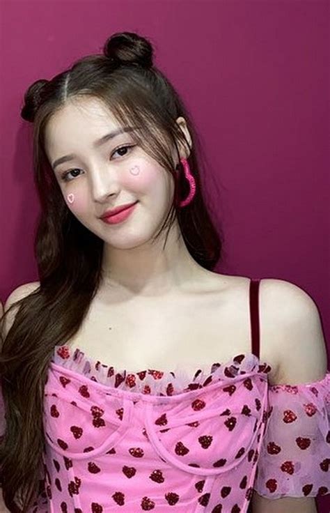 Momoland Nancy Ig Update Nancy Jewel Mcdonie Nancy Momoland South Korean Girls Korean Girl