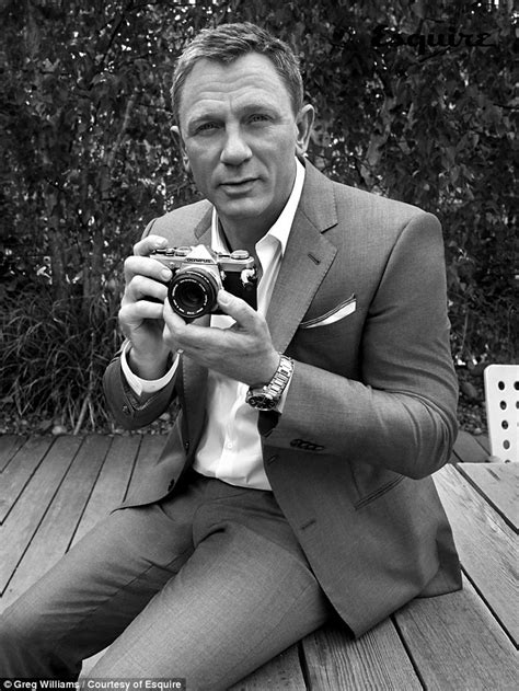 Daniel Craig Smoulders In Esquire Shoot As He Gets Candid About James