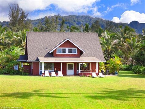 The registered agent on file for this company is kikiaola land company, limited and is located at 9600 kaumualii hwy, waimea, hi 96796. Julia Roberts' historic Hawaiian estate hits the market ...
