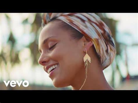 Modern teknolojinin kullanıcılara sunduğu önemli kolaylıklardan biri olan tabletler ile neredeyse. Pedro Capo, Alicia Keys & Farruko - Calma (Alicia Remix ...