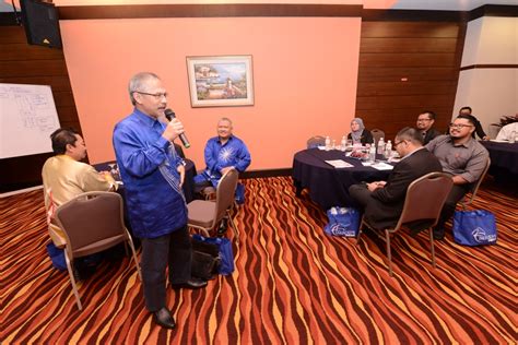 Miracle morning millionaires what the wealthy do before 8am that will make you rich. Perbadanan Kemajuan Negeri Pahang - Seminar Pemerkasaan ...