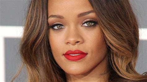 The Truth About Rihannas Lawsuit Against Her Father