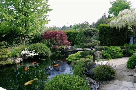 Alle wasserspiele sind aus bambus. Koiteiche | Kirchner Garten und Teich | Jardin zen, Jardins