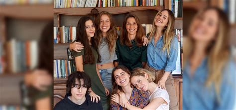 Conoce A Las Seis Hermanas De Camila Sodi Revista Caras