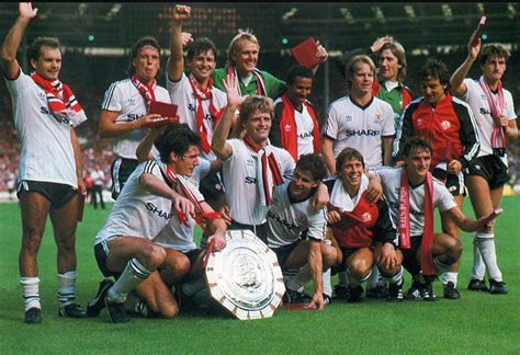 (definition of the charity shield from the cambridge advanced learner's dictionary & thesaurus © cambridge university press). Pin by Paul English on FA Charity Shield 1983 | Man united ...