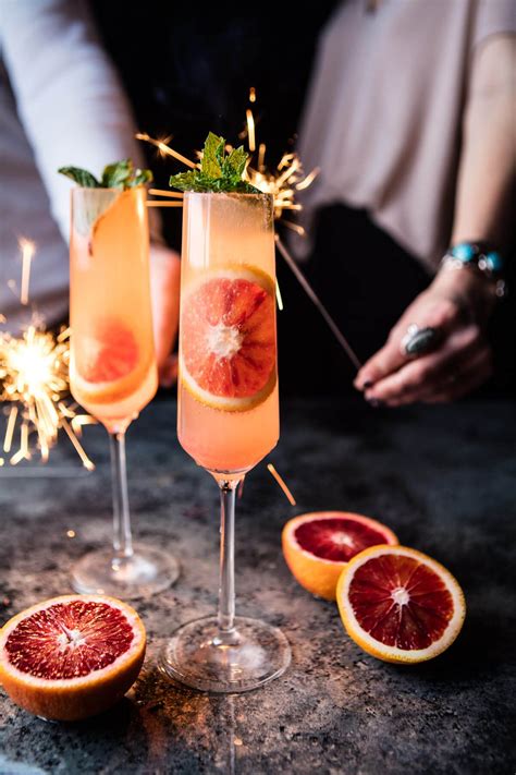 These fun christmas cocktails ideas are sure to be a hit at your holiday party! Blood Orange Champagne Mule | Recipe | Drinks, Christmas ...