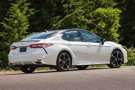 2019 Toyota Camry Vs 2019 Ford Fusion Which Is Better Autotrader