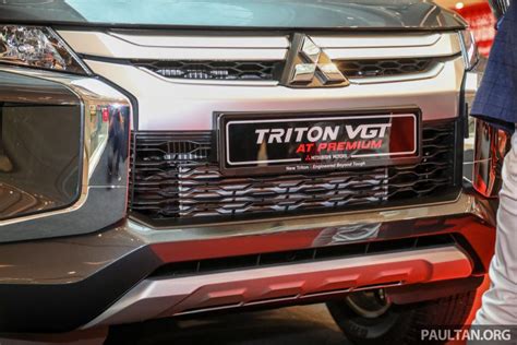 In january 2019, the facelifted fifth generation triton was launched in malaysia with five variants: Mitsubishi Triton VGT AT Premium 配备升级, 售RM121k Mitsubishi ...