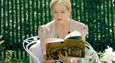 Regulus forbids kreacher to tell the truth to. J.K. Rowling ändert die Lizenz von "Harry Potter", damit ...