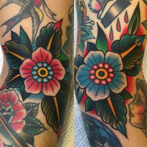 Determination, attraction, psychic abilities, and faith, all in two moth traditional tattoos. Flower Power! Freehand on ditch. Thank you Nicola ...