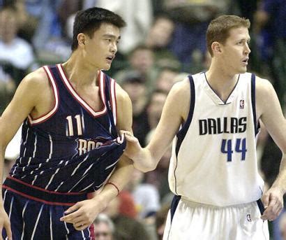 Shawn bradley released the first public details today of the accident that he suffered on january 20, 2021. How Does a 7'6 Player Get His Hook Shot Blocked ...