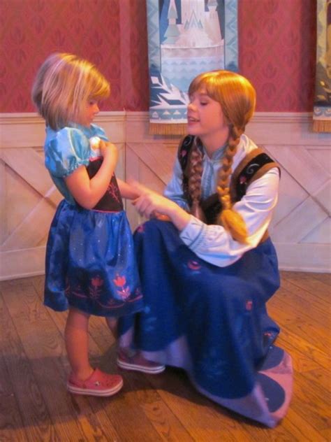 Frozen Meeting Anna And Elsa In Disneyland Family Fun Canada