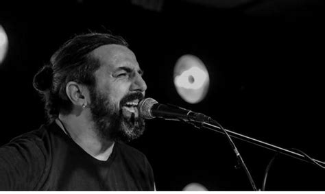 È cresciuto in una famiglia dalla forte tradizione musicale. Videointervista Omar Pedrini: Zio Rock racconta una storia ...