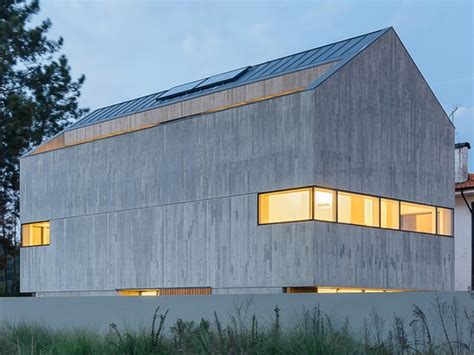 Basearquitetura Completes House In Espinho With Board Formed Concrete