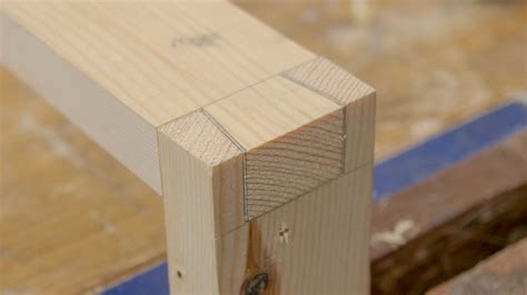 How To Make A Dovetail Woodworking Courses Common Woodworking