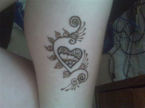 Henna Heart Small Henna Heart Tattoos Tattoos With Meaning