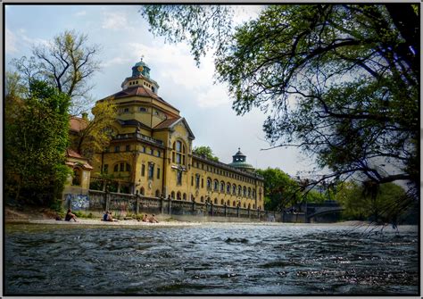 Als erstes öffentliches hallenbad münchens öffnete das müllersche volksbad im jahre 1901 seine pforten. München - Müllersches Volksbad III Foto & Bild ...