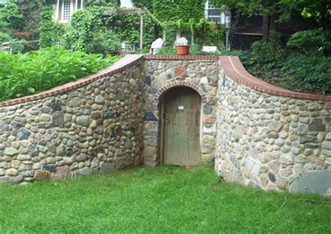 A root cellar is an area which can maintain a temperature (ideally) between 32° fahrenheit and 40° fahrenheit. GardenAtoZ - Wondrous root cellars - Garden A to Z