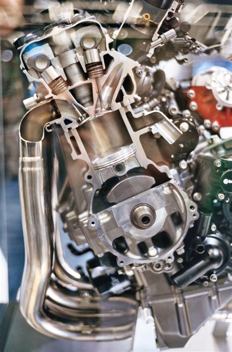 Exceptional performance and reliability have earned kawasaki engines a world famous reputation for durability, performance and superior technology enabling improved fuel consumption and reduced emissions. File:Kawasaki Ninja H2R engine cutaway cylinder.JPG ...