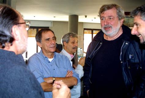 Chi è, vita privata del cantante (di giovedì 31 dicembre 2020) la vita privata di francesco guccini. Francesco Guccini, i 75 anni del 'maestrone': "Posso ...