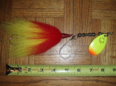 Musky Muskie Pike Lil Eagle Tail Eagletail Fishing Lure Bucktail