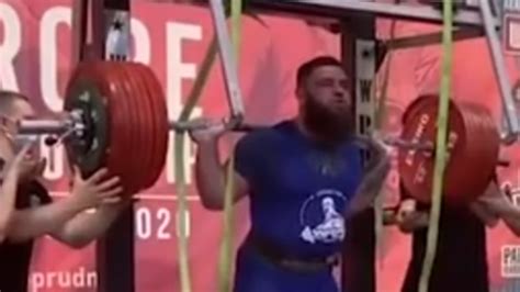 Russian Powerlifting Champion Breaks Both Knees At World Raw