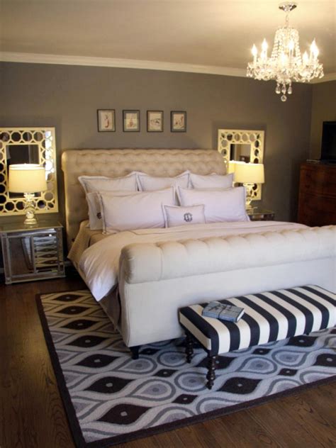 Therefore, check out these 10 romantic bedroom ideas for couples white is chosen because it does not only give the idea of honesty, but also makes the room look tidy, clean, and spacious. Designing the Bedroom as a Couple | HGTV's Decorating ...