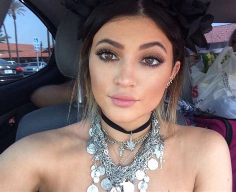 Kylie Jenner Says Shes Doing Her Best To Only Focus On The Good