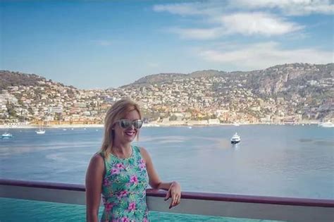 irish travel lover ciara flynn gives us her top tips on what to pack for a royal caribbean