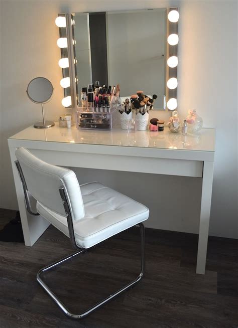 35 Most Popular Makeup Vanity Table Designs Eazy Glam
