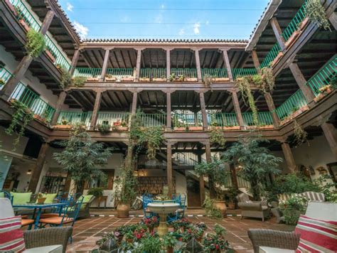 Un hotel clásico en sevilla, totalmente renovado en habitaciones, zonas comunes y servicios. Los mejores alojamientos con encanto en Sevilla | ¡A tomar ...