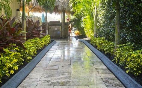 Add to your landscape's appeal by using rubber edging to promote strict contours. EcoBorder Rubber Landscape Edging | Landscape edging ...