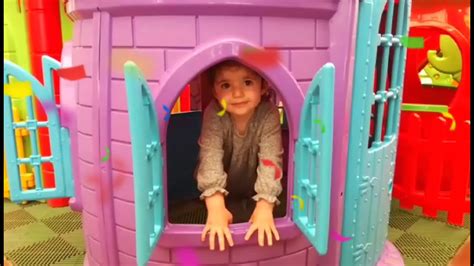 Ela Is Playing In The Game Area Fun Kids Video 8 Youtube