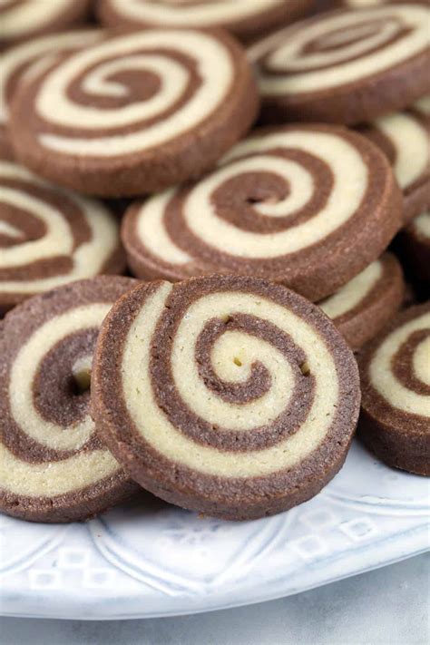 Chocolate And Vanilla Swirl Cookies Recipe