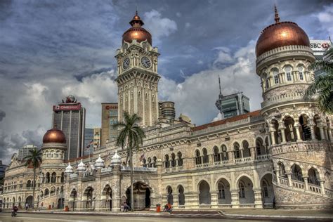 Jamek mosque, officially sultan abdul samad jamek mosque (malay: Sultan Abdul Samad Building - Legislative Building in ...