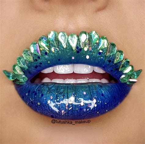 Pin By Eleanor Hayes On Beauty Lips Lips Blue Heart Lip