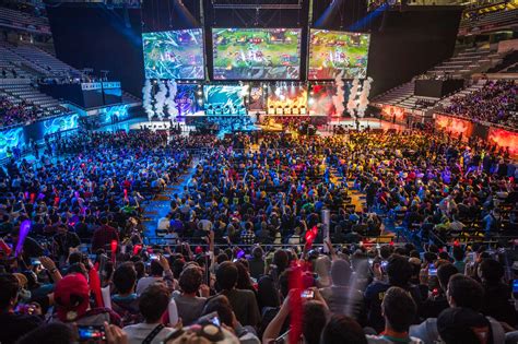League Of Legends Esports Deep Dive Worlds Viewership And How Mobile